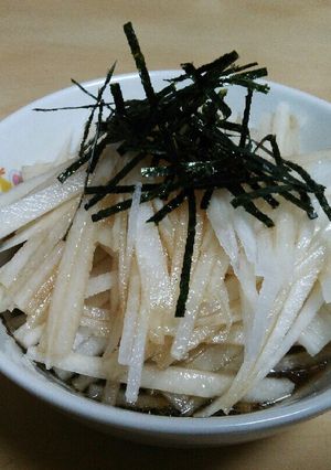 大根が余ったらすぐできる～大根サラダ-レシピのメイン写真