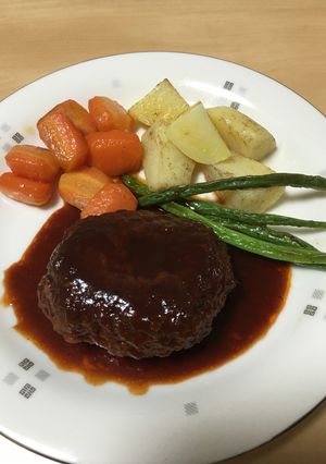 赤ワイン風味のハンバーグステーキ♪-レシピのメイン写真