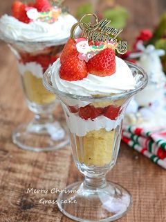 Xmasにいちごのグラスケーキ-レシピのメイン写真