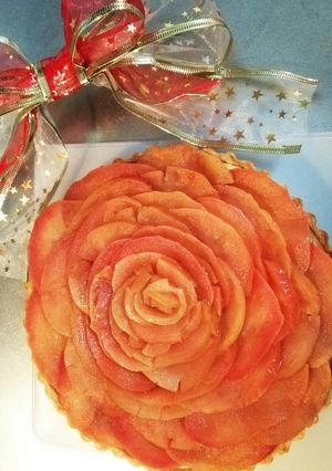 お花みたい！りんごのベイクドチーズタルト-レシピのメイン写真