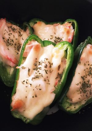 ピーマンのかにかま&ツナ詰めチーズ焼き-レシピのメイン写真