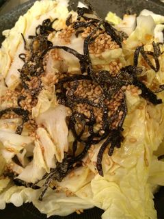 簡単一品☆白菜の塩昆布胡麻サラダ-レシピのメイン写真