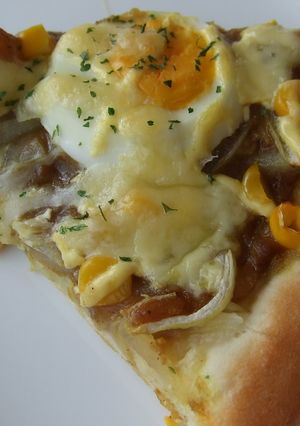 カレー卵ピザ-レシピのメイン写真