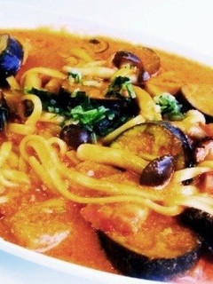 フライパンで具だくさんトマトスープパスタ-レシピのメイン写真