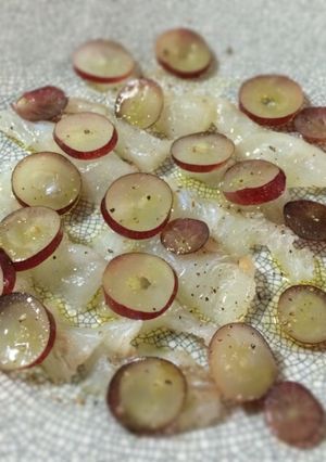 白身魚と巨峰のカルパッチョ-レシピのメイン写真