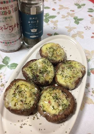 癖になる(o^^o)椎茸チーズ♡簡単♡-レシピのメイン写真