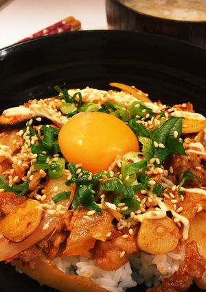 にんにく生姜ガッツリ★スタミナ豚キムチ丼-レシピのメイン写真