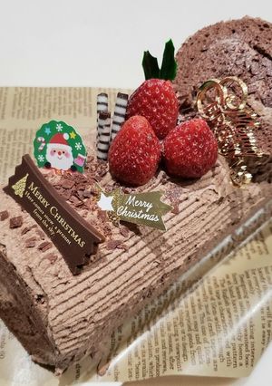 クリスマス❤シフォンのブッシュドノエル♪-レシピのメイン写真