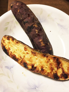 オーブンde焼き芋しわ 焦げ目付き !-レシピのメイン写真