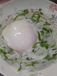 新タマネギと豆腐の温玉サラダ-レシピのメイン写真