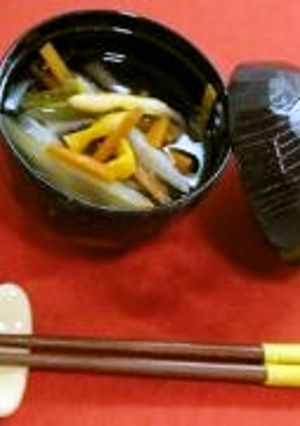 薬膳レシピ：金針菜とセロリのスープ-レシピのメイン写真
