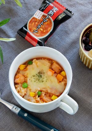 カップで具沢山トマトチーズリゾット-レシピのメイン写真