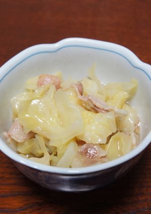 キャベツとスモークベーコンの煮物-レシピのメイン写真