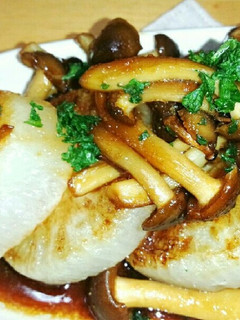 大根ステーキ♪しめじの甘醤油ソースで☆-レシピのメイン写真