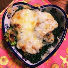 รูปของ ブロッコリーの味噌チーズ焼き！