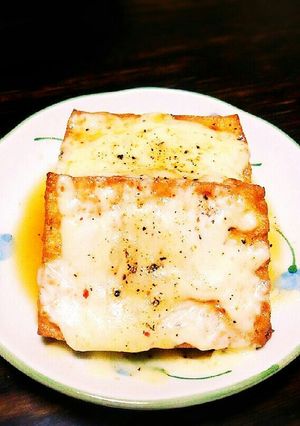 チンで簡単!おつまみにも!チーズ厚揚げ-レシピのメイン写真