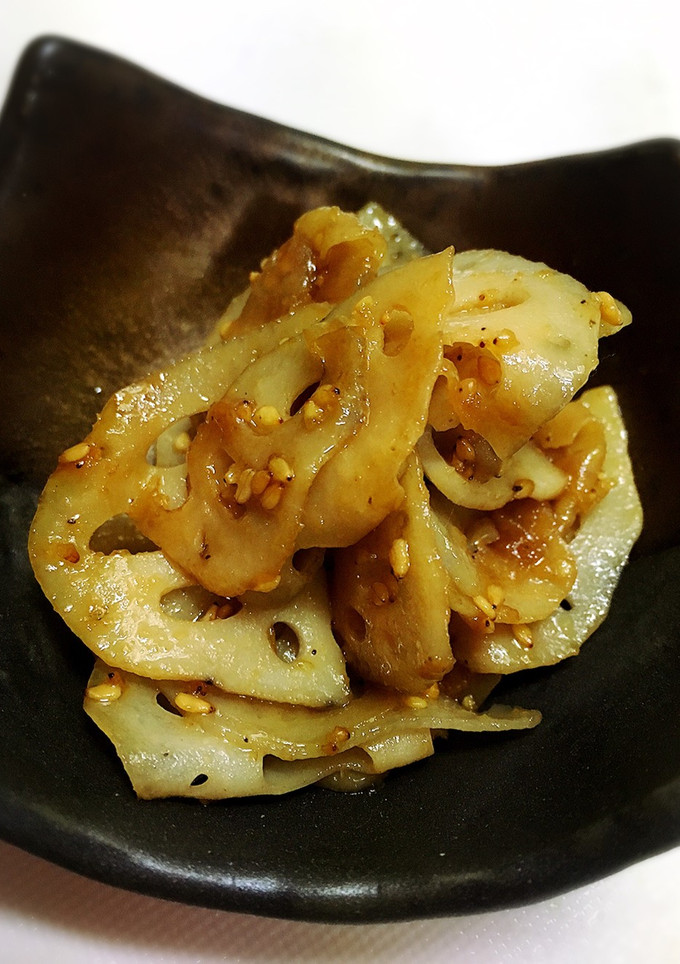 実家で食べた懐かしの 蓮根のごま油炒め-レシピのメイン写真