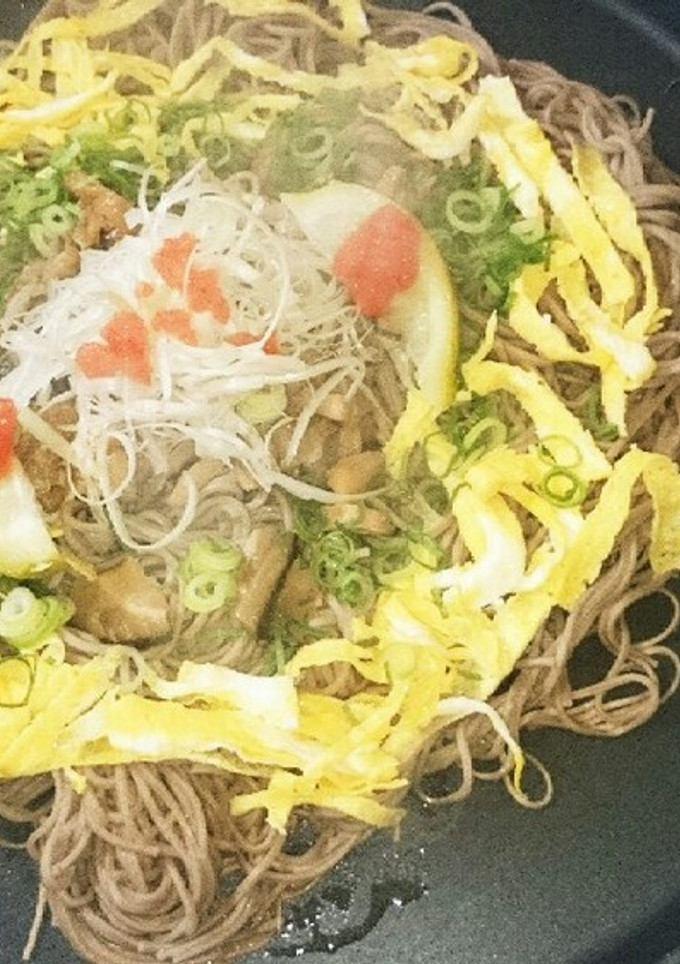 ﾎｯﾄﾌﾟﾚｰﾄde普通の蕎麦で瓦蕎麦-レシピのメイン写真