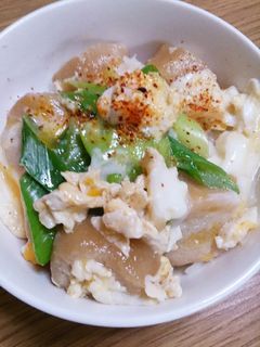 ほっこり (o^—^o)お麩の卵とじ丼♪-レシピのメイン写真