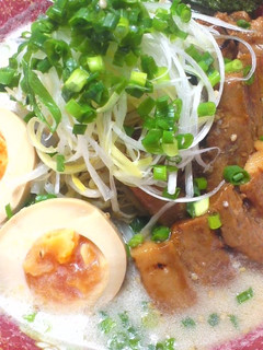 アーモンドミルクで豚骨ラーメン風-レシピのメイン写真
