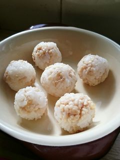 簡単☆鶏そぼろおにぎり-レシピのメイン写真