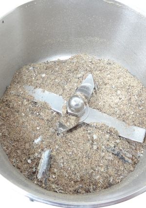 いわし煮干しの粉砕機|フリースピードミル-レシピのメイン写真