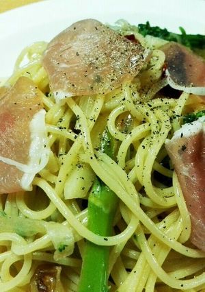 美味しい生ハムでプチ贅沢なペペロンチーノ-レシピのメイン写真
