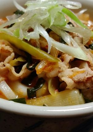 ぱぱっとお手軽!あったか豚キムチうどん-レシピのメイン写真