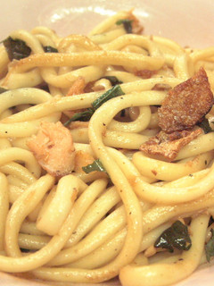 鮭と大葉の焼きうどん@大葉にんにく醤油-レシピのメイン写真