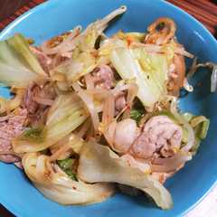 รูปของ 豚キムチを焼肉のたれで簡単減塩！