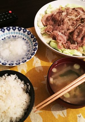 10分で完成!簡単豚しゃぶとお味噌汁-レシピのメイン写真