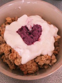 ヨーグルトアート心温まるハート朝食カップ-レシピのメイン写真