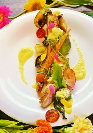 鶏肉と彩野菜のソテーインカの目覚めソース-レシピのメイン写真