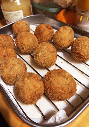 残り物の肉じゃがでライスコロッケ-レシピのメイン写真
