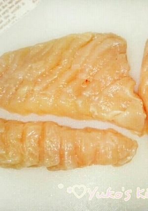 切り方で鶏胸肉が簡単に柔らかく！-レシピのメイン写真