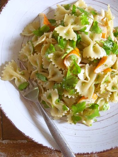 和えるだけ♪カニカマとパクチーのパスタ-レシピのメイン写真