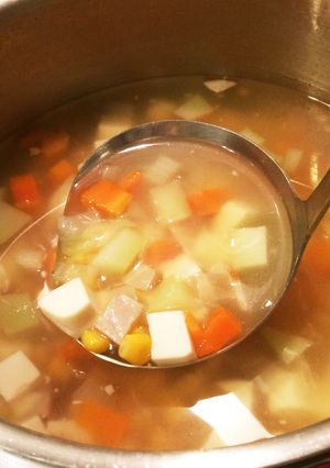 野菜たっぷり豆腐入りコンソメスープ-レシピのメイン写真