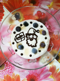 チョコペンでヨーグルトアートサンタ♥-レシピのメイン写真