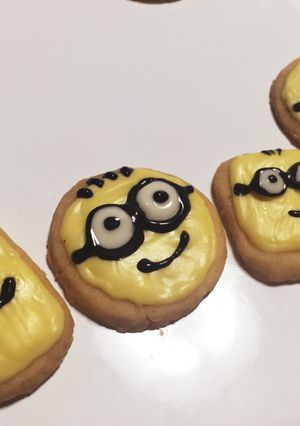 お好きなクッキーで！ミニオン クッキー-レシピのメイン写真