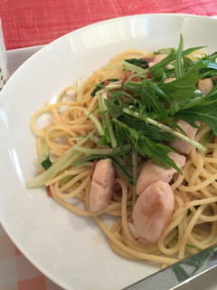鶏ササミと水菜の梅バターパスタ-レシピのメイン写真