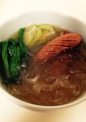 青梗菜とウィンナーと葛切りの中華スープ-レシピのメイン写真