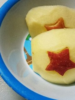 お弁当に☆りんごの飾り切り!?-レシピのメイン写真