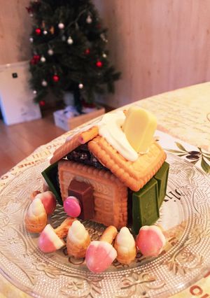 クリスマス★市販のお菓子で簡単お菓子の家-レシピのメイン写真