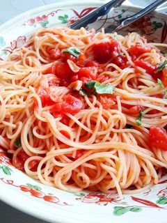 ガーリックオニオンのトマトソースパスタ-レシピのメイン写真