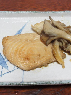 簡単・かじきバターソテー舞茸添え-レシピのメイン写真