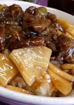 牛すじ肉と筍のあんかけ丼-レシピのメイン写真