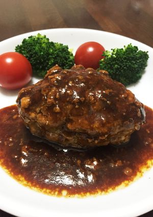 懐かしいソースが決め手！ソースハンバーグ-レシピのメイン写真