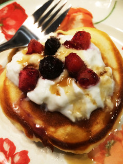 ベリーヨーグルトパンケーキ-レシピのメイン写真