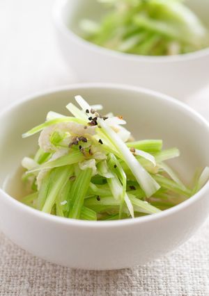 セロリと油揚げのさっと煮-レシピのメイン写真
