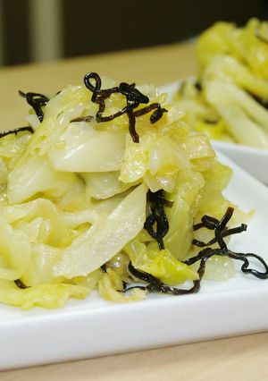 ♪簡単!キャベツの塩昆布和え-レシピのメイン写真
